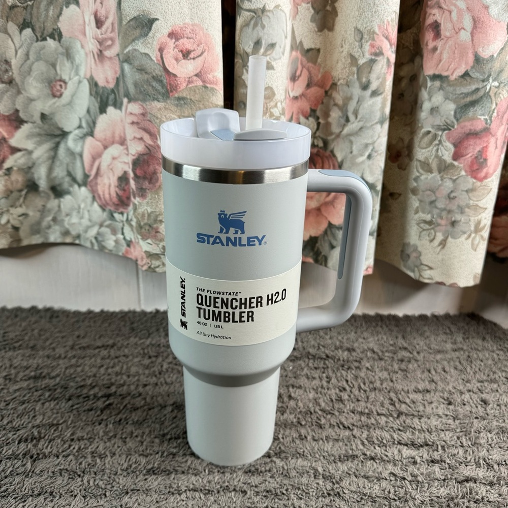 STANLEY QUENCHER H2O TUMBLER 40 OZ